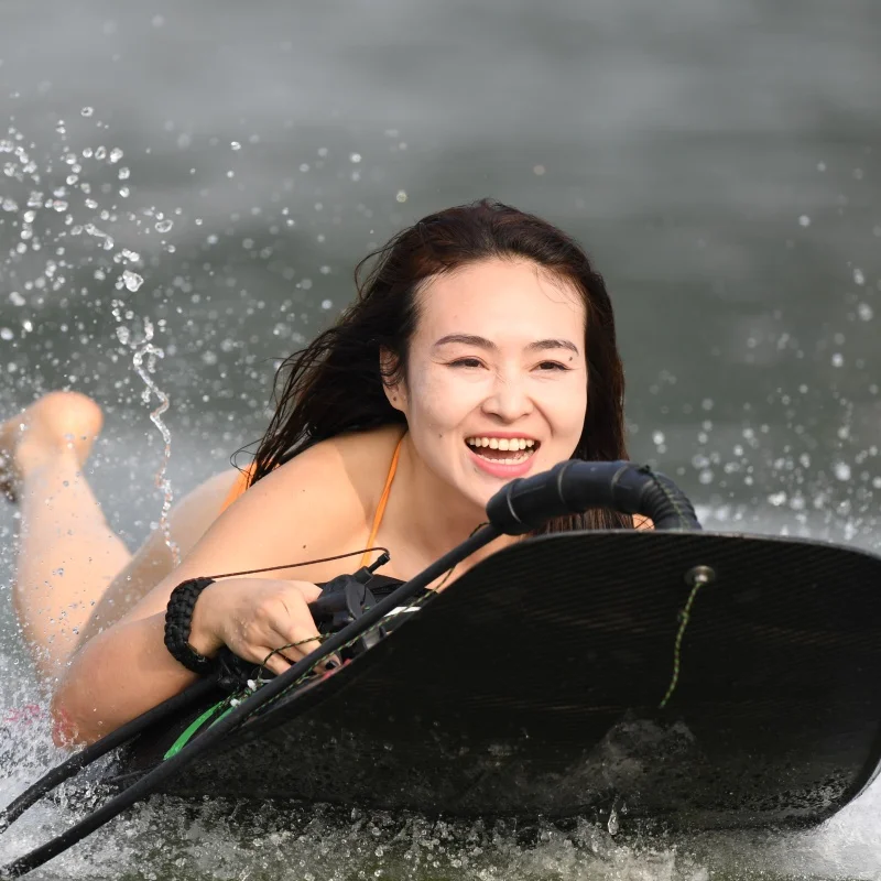 Electric Surfboard Jetboard - لوح ركوب الأمواج الكهربائي المصنوع بالكامل